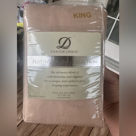 Danjor Linens Platinum Collection Bed Skirt - Picture 4 of 4